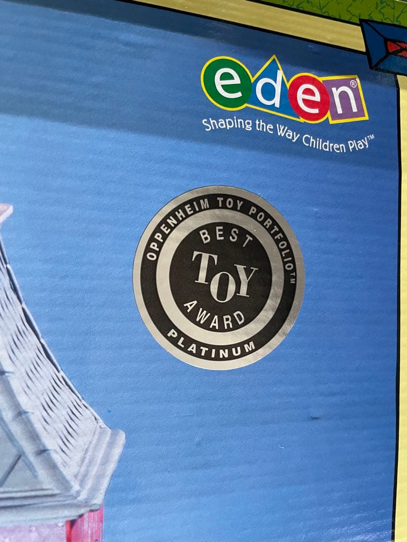 MADELINE’S OLD HOUSE IN PARIS DOLL HOUSE