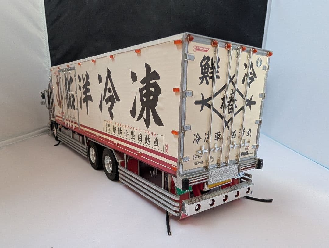 本日限り！！限界価格　デコトラ　プラモデル　完成品　1/32