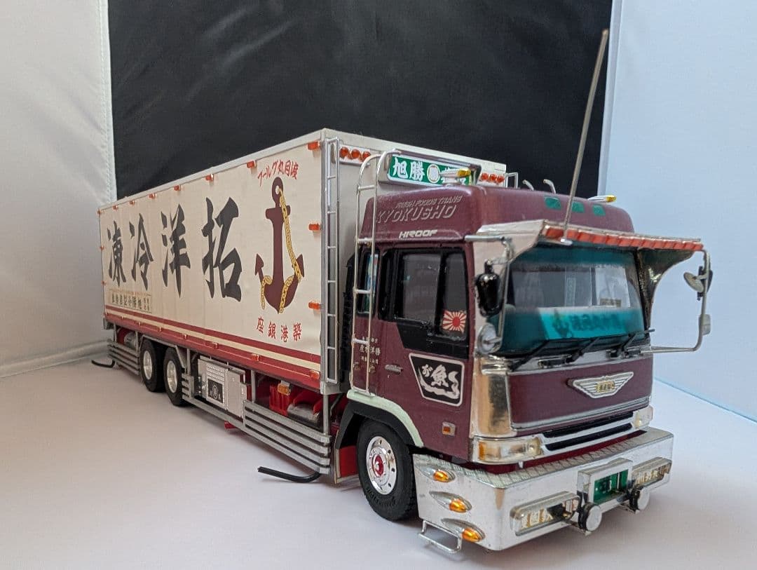 本日限り！！限界価格　デコトラ　プラモデル　完成品　1/32