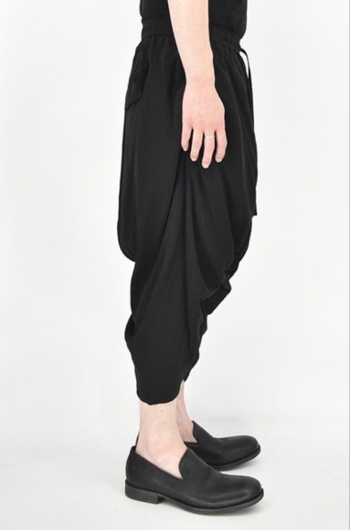 名作希少　ユリウス　julius ドレープサルエルパンツ　697PAM5