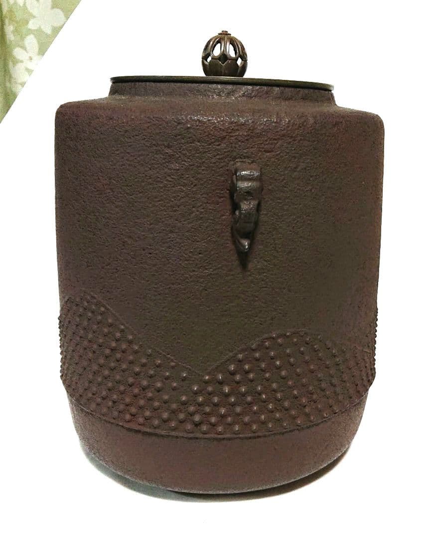 茶道具鉄製 茶釜 凹凸模様 木箱付き