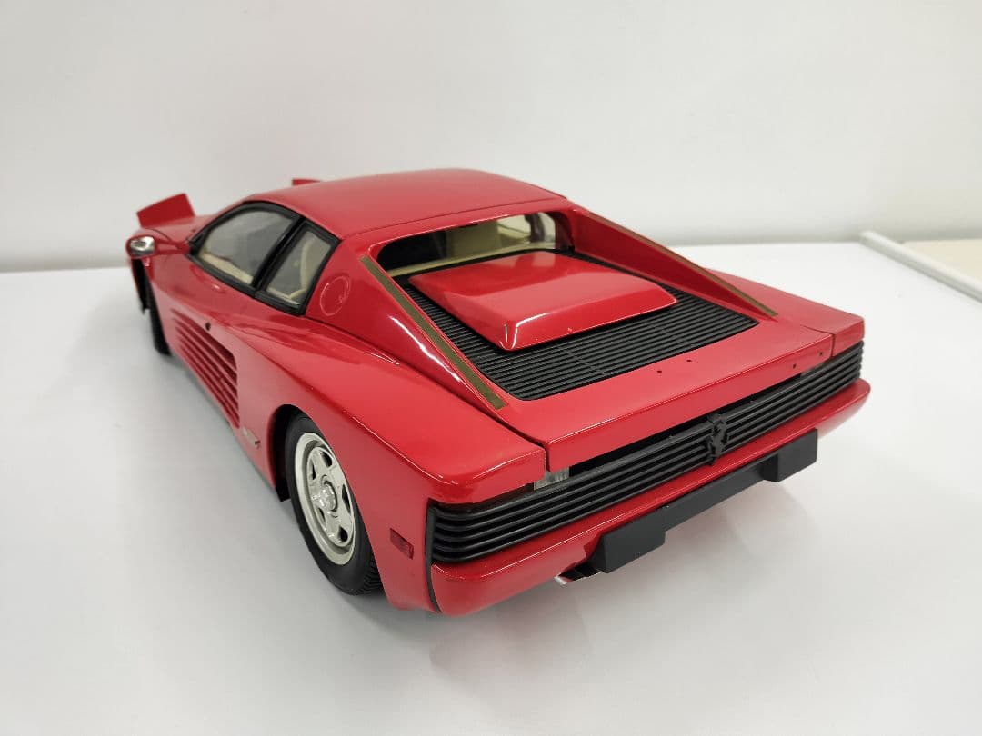ポケール　Pocher　１／８ フェラーリ テスタロッサ　 ロッソ