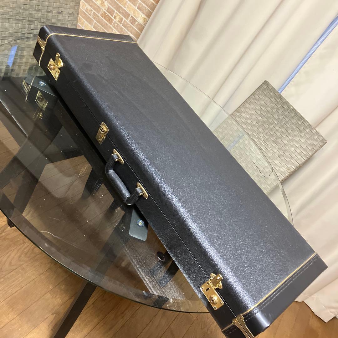 Music Man Axis 1997年USA製