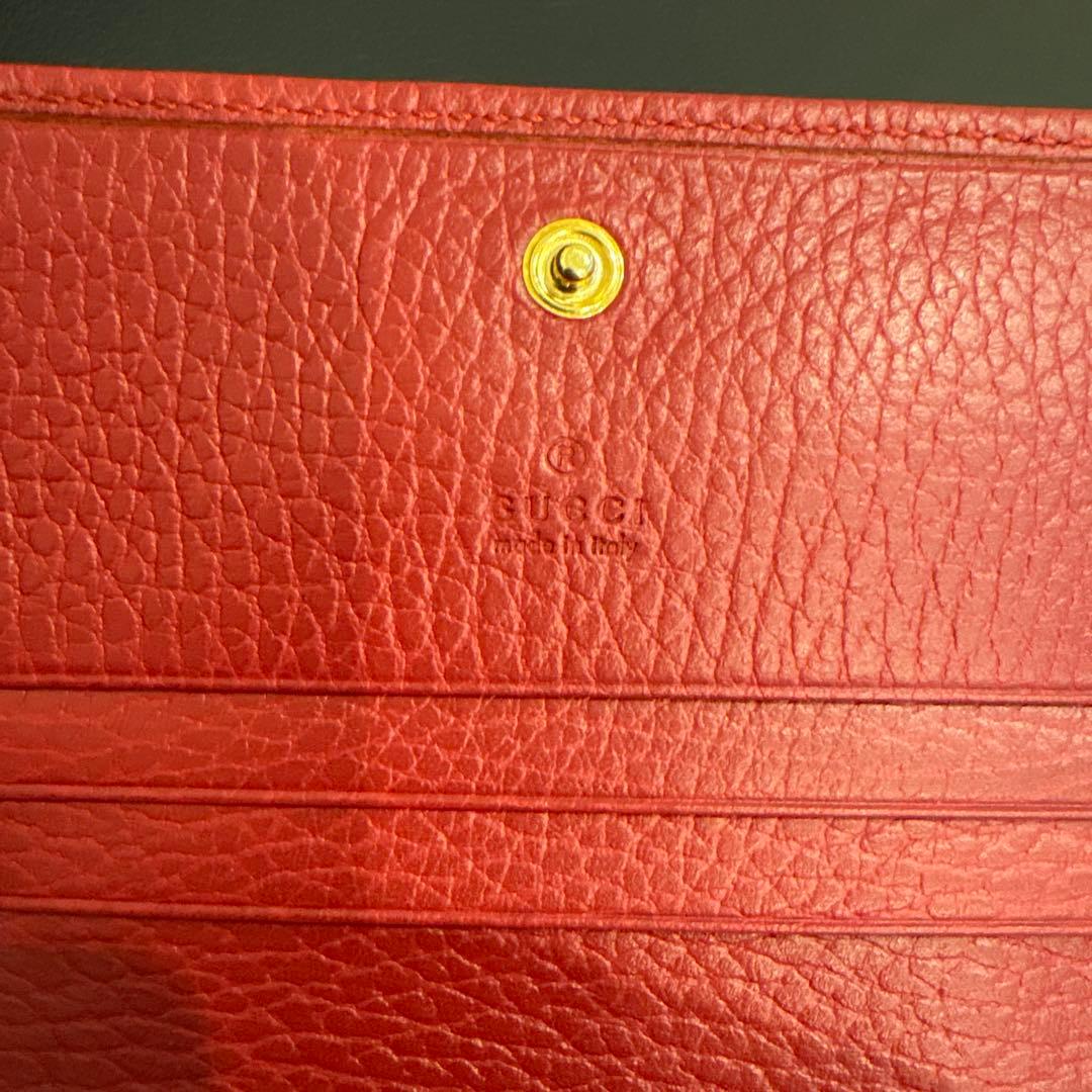 クロエGUCCI GGマーモント二つ折り財布超美品