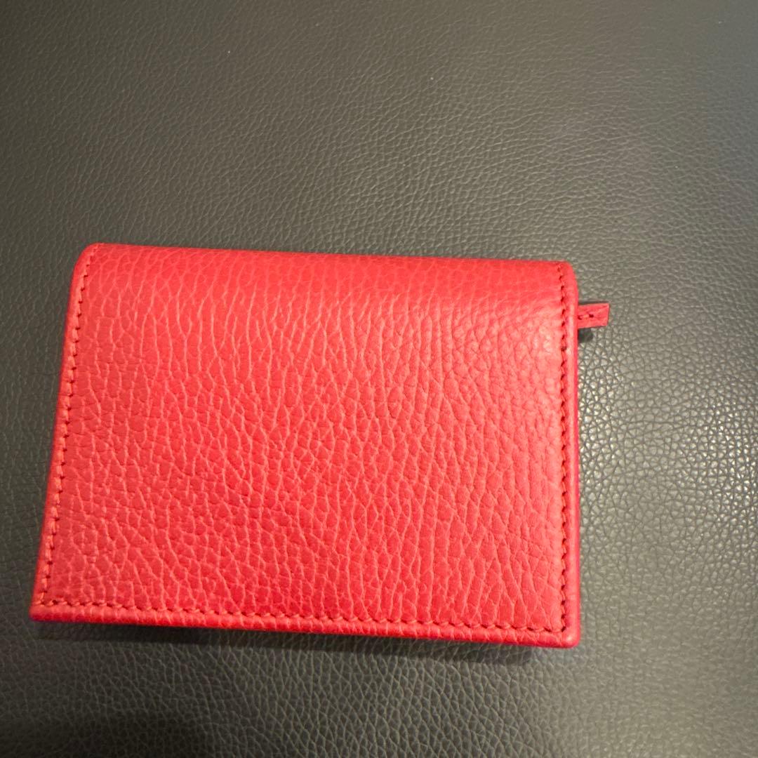 クロエGUCCI GGマーモント二つ折り財布超美品
