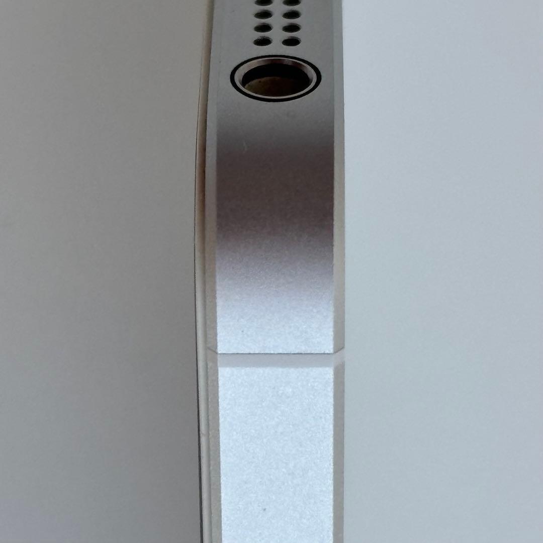 iPhoneSE 第1世代64GB シルバー バッテリー74%SIMロック解除済