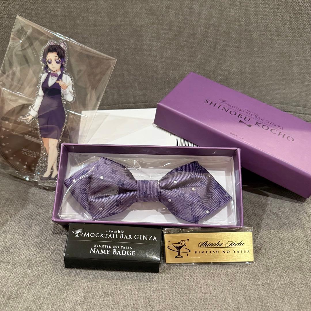 鬼滅の刃 モクテルバー 胡蝶しのぶ 蝶ネクタイ アクリルスタンド ネームバッジ
