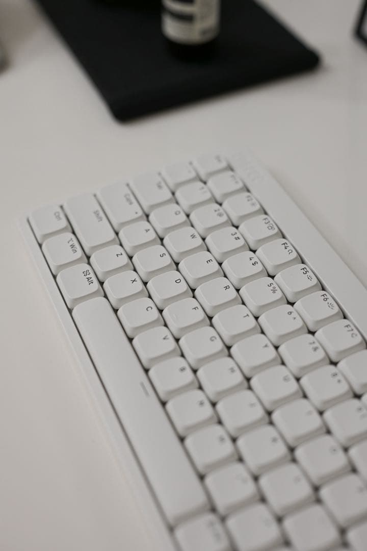 美品 lofree flow lite84 オフホワイト