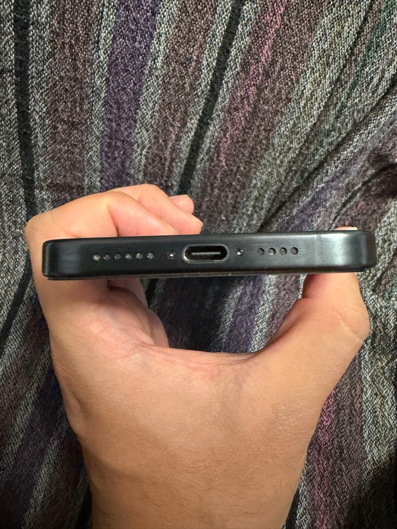 Apple iPhone 15 Pro Max 1TB スペースグレー　液晶漏れ