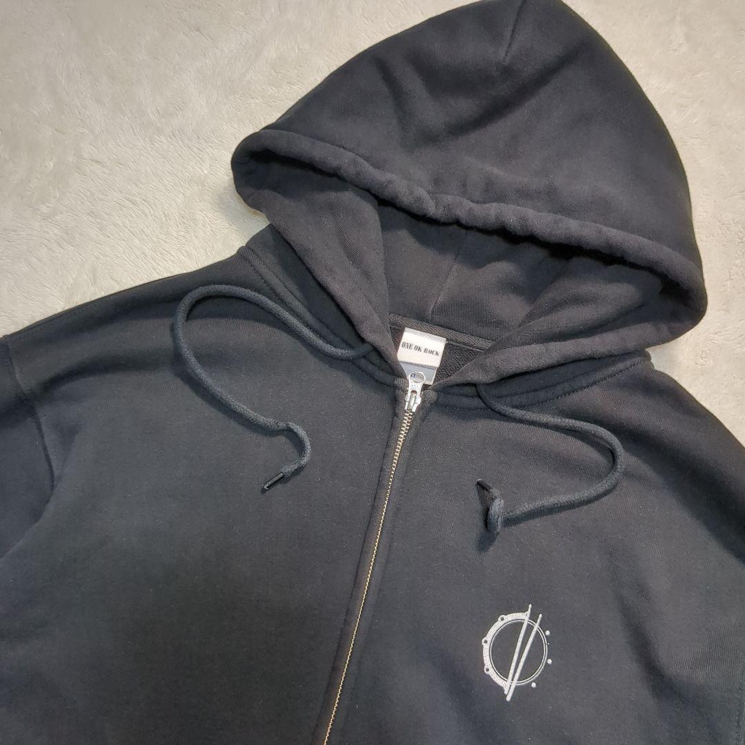 ✨ワンオク！XL✨TOMOYA STUDIO パーカー ONE OK ROCK