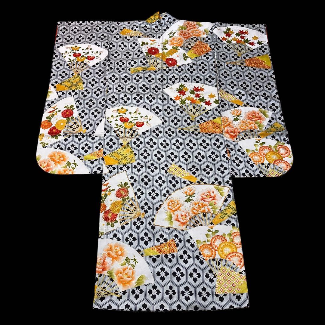 (あ913) モダンな粋を纏う ✦ グレーに黒亀甲花模様 アンティーク振袖セット