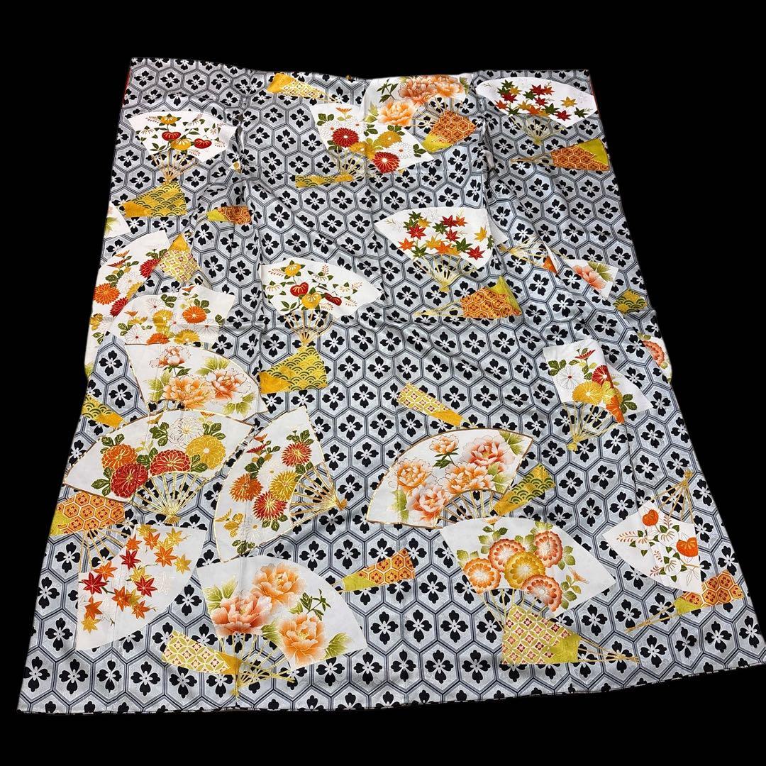 (あ913) モダンな粋を纏う ✦ グレーに黒亀甲花模様 アンティーク振袖セット