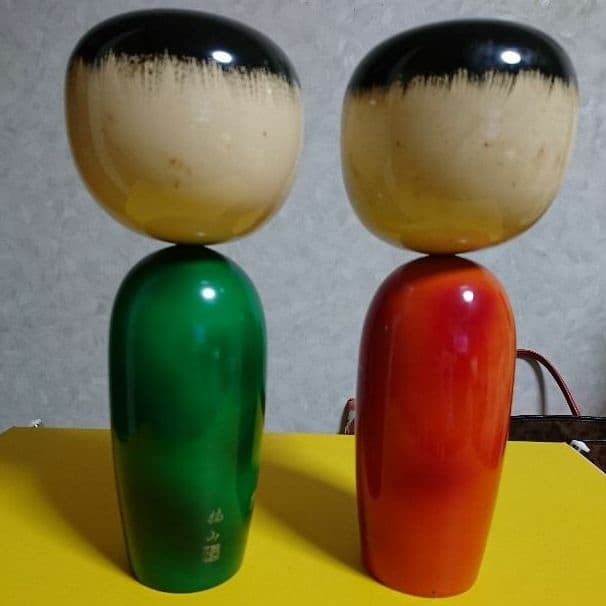送料無料☆輪島塗高級こけしペア☆ほっこりかわいい 身体守り縁起物