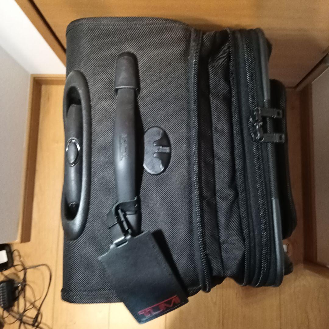 TUMI（トゥミ）キャリーケース　22020DH　32L(容量拡張可能）