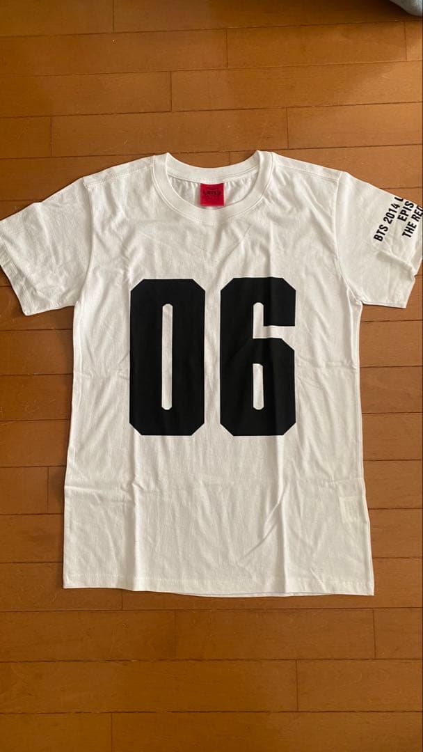 BTS 2014 Tシャツ RED BULLET