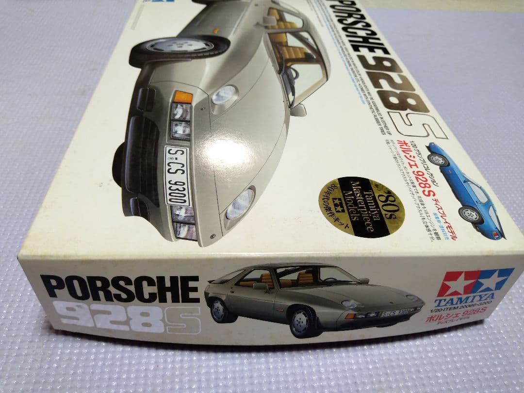 タミヤ　Tamiya Porsche 928S プラモデル 1/24