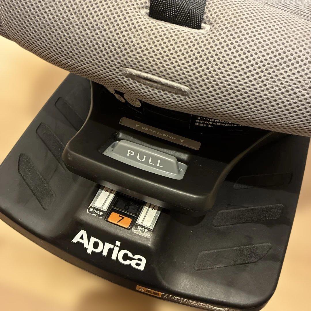 Aprica チャイルドシート　クルリラ　プラス　ライト　水色