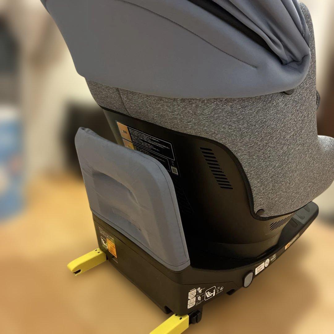 Aprica チャイルドシート　クルリラ　プラス　ライト　水色