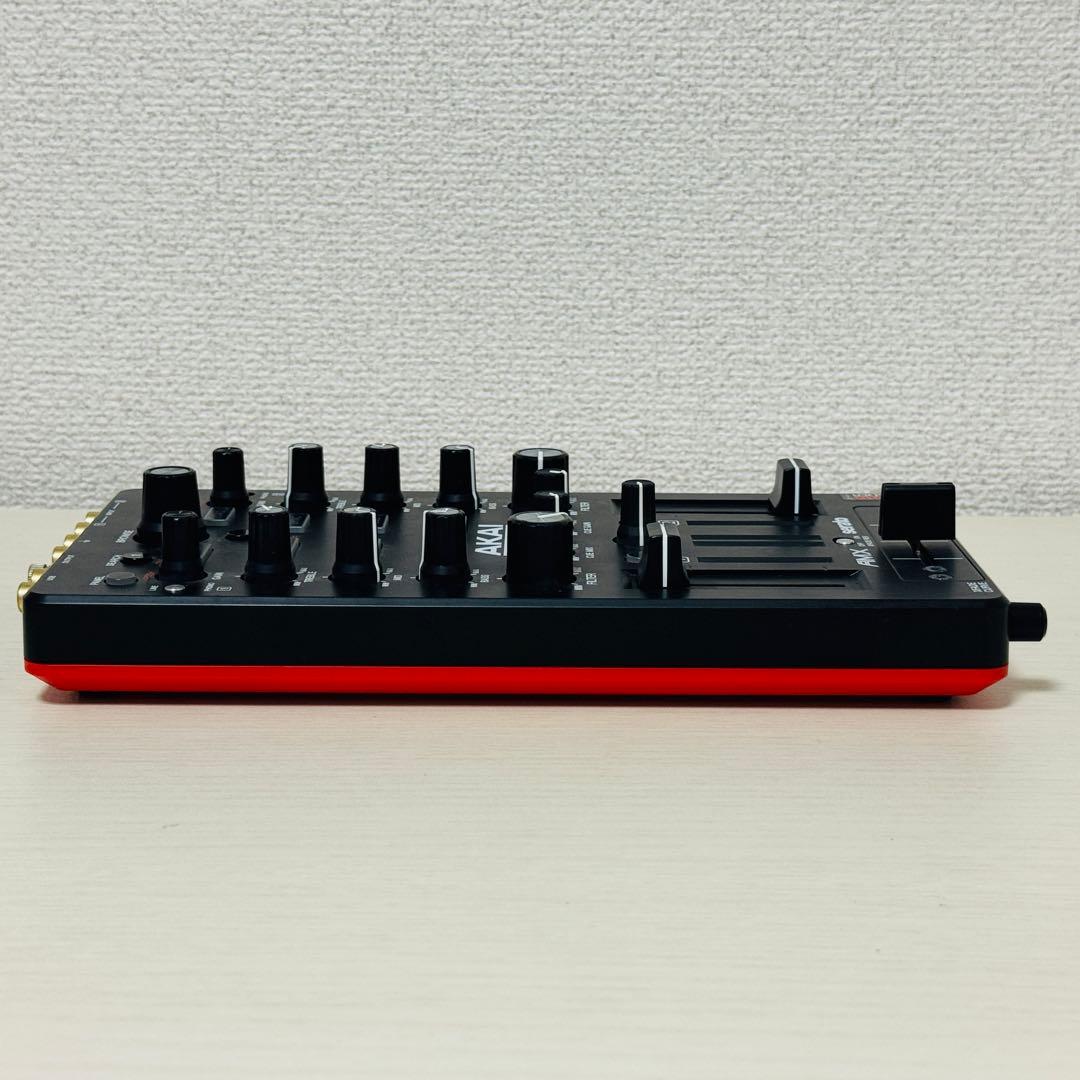 AKAI Professional AMX DJコントローラー Serato