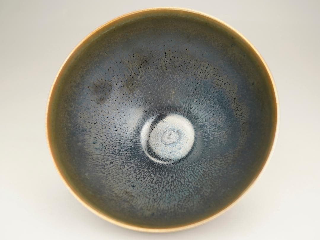 美品　鎌田　幸二　作　窯変銀漿　天目　茶碗　共箱