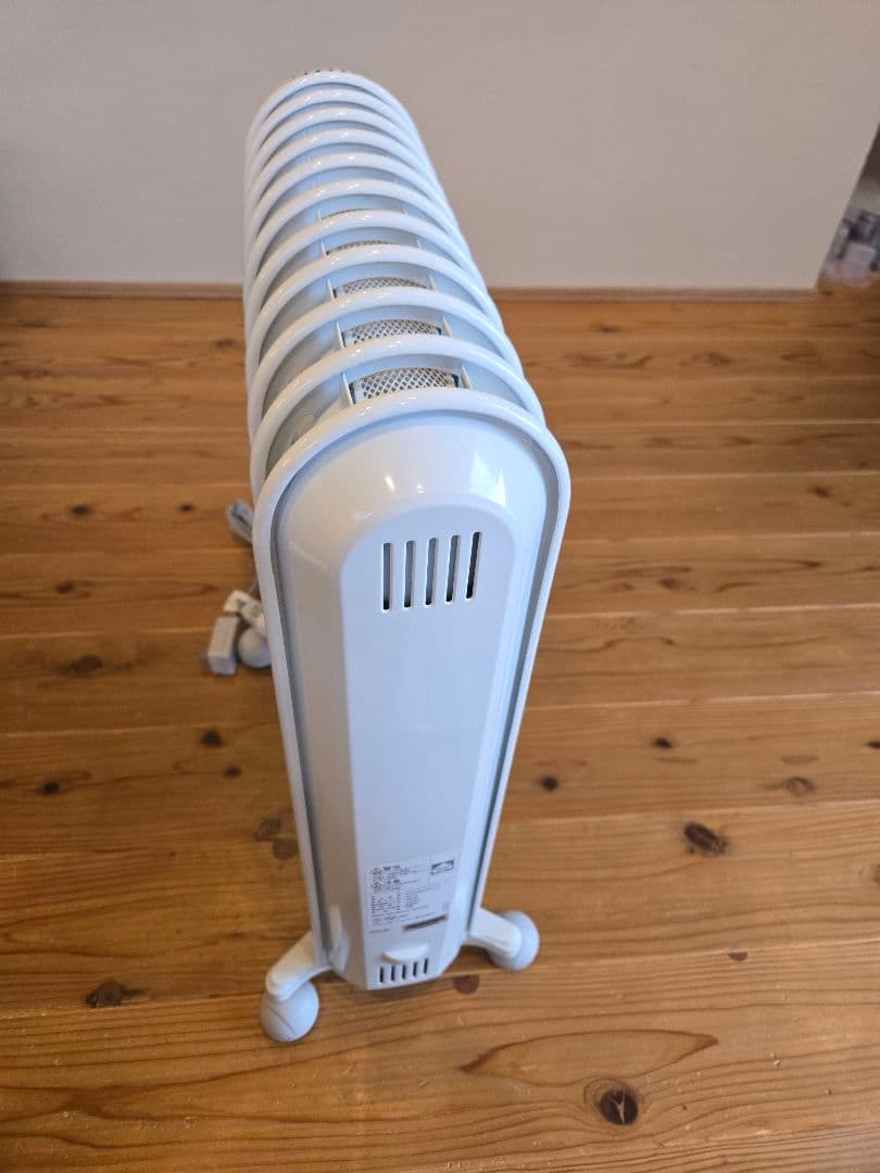 デロンギ　アミカルド　オイルヒーターRHJ45M1115-LG