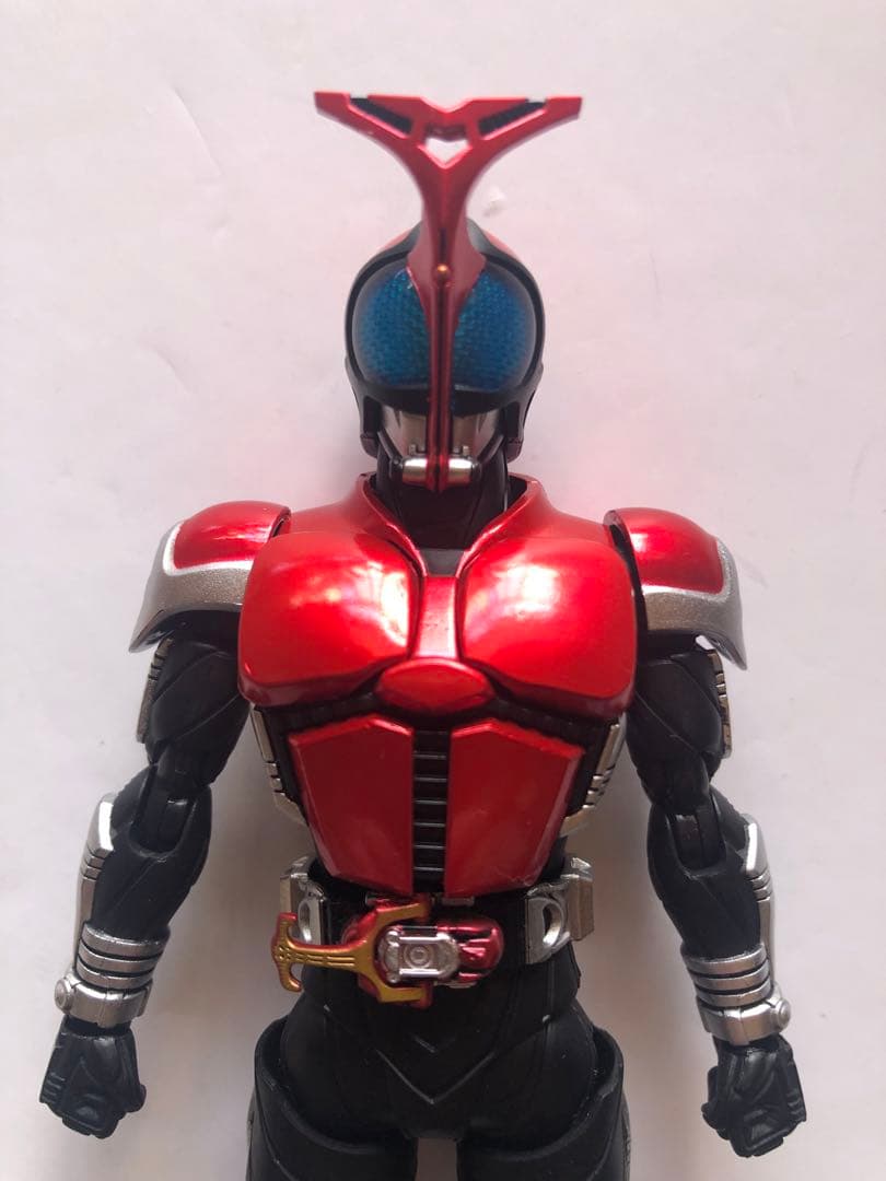 s.h.figuarts 真骨彫製法　仮面ライダーカブト　10th