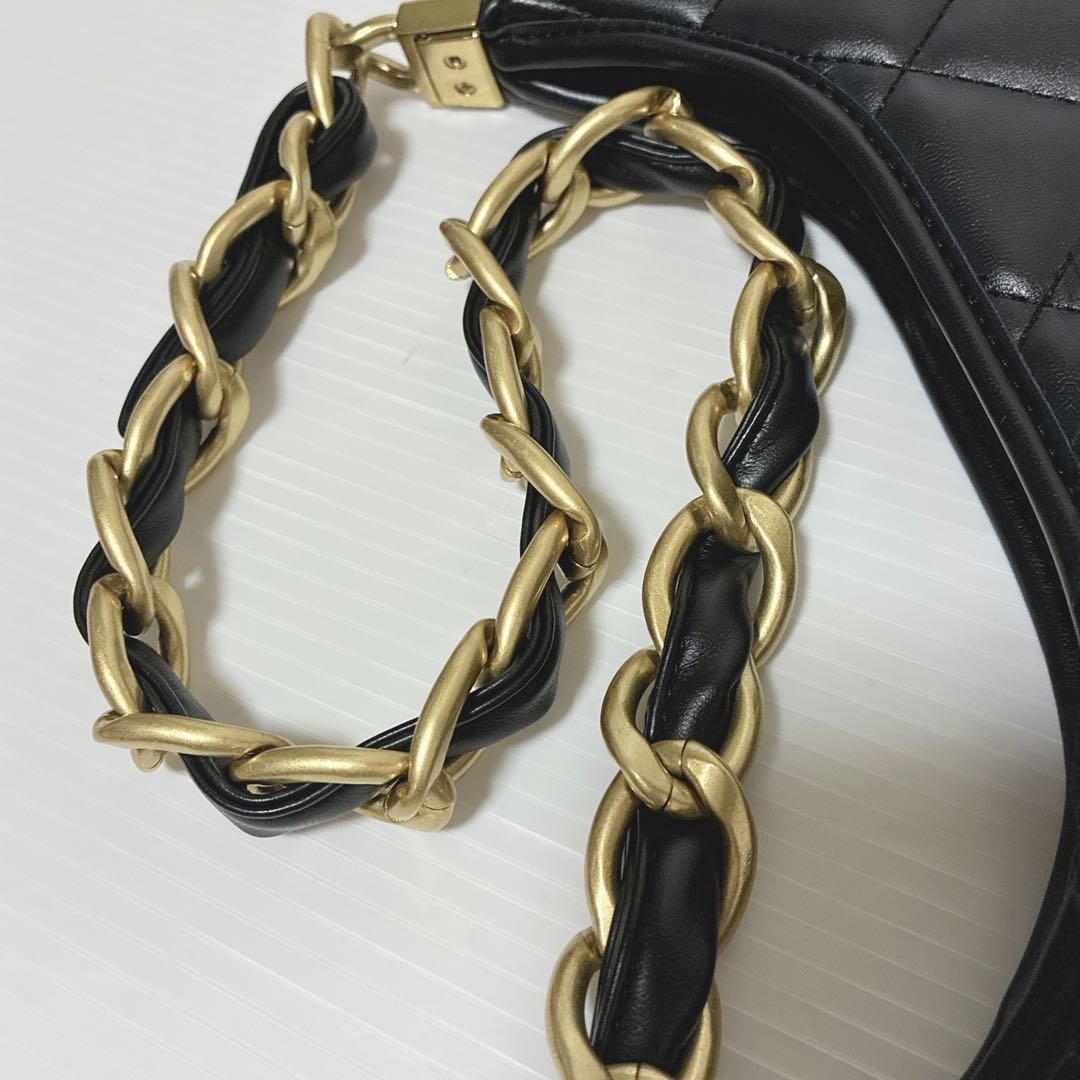 CHANEL シャネル　ノベルティ　バッグ　ブラック　ゴールドチェーン