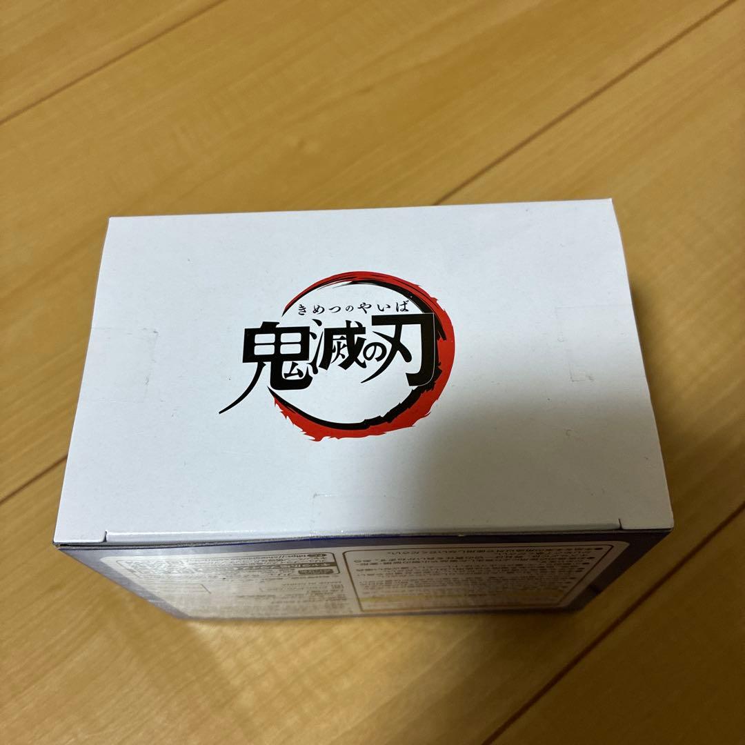 d*9様 鬼滅の刃　ほーるどフィギュアミニ　冨岡義勇