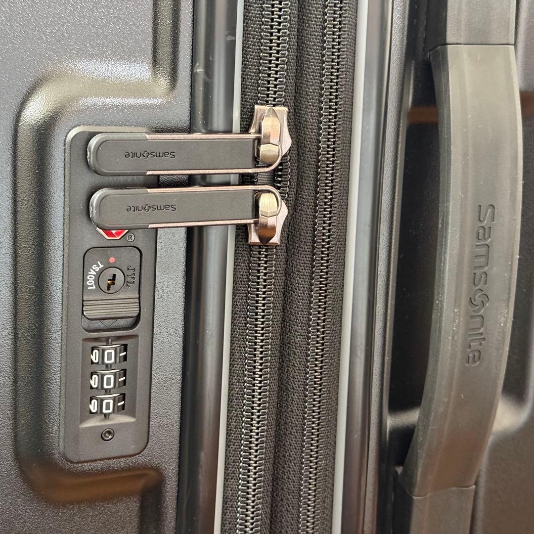 サムソナイト キャリーケース スーツケース 大型 TSAロック 拡張可能