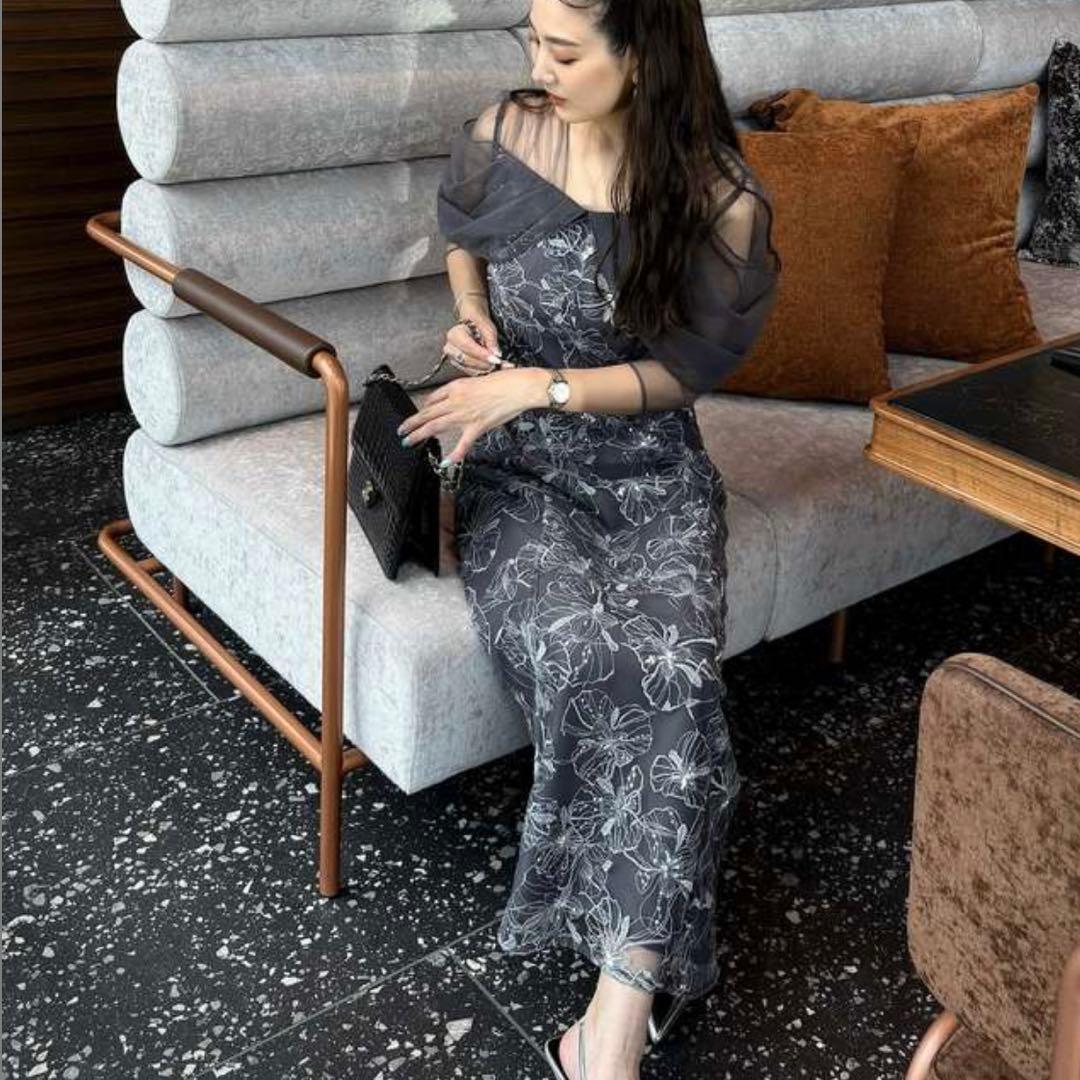 【新品未使用】tulle drape spangle dress