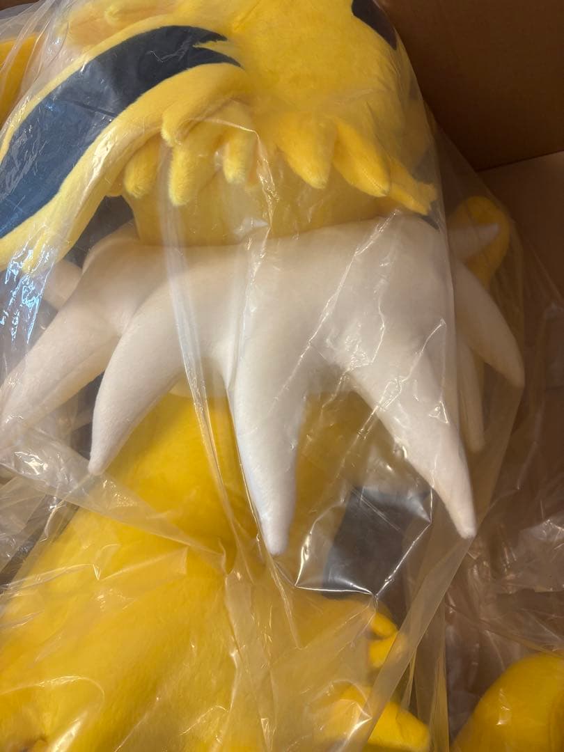 ポケモン　等身大　サンダース　寝そべり　ぬいぐるみ　開封済み　紙タグ付き