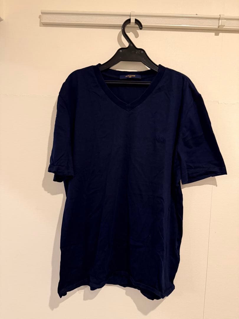 Louis Vuitton ネイビー Vネック Tシャツ　交渉可