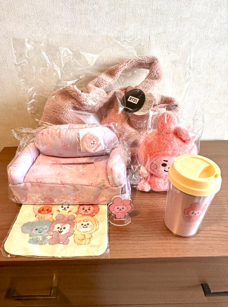 【未使用に近い】BTS BT21 HappyBag 2024 COOCY