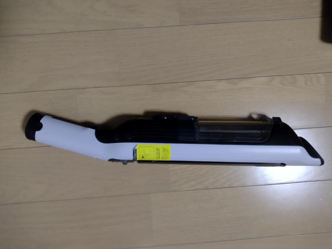 シャーク★コードレスクリーナー★CS300JWH★バッテリー新品と同等★1