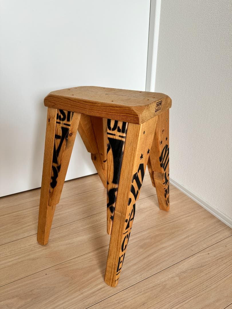 M&M CUSTOM PERFORMANCE FURNITURE 角スツール 小