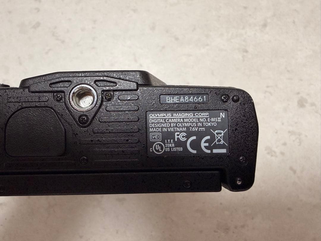 【レンズ付き】OLYMPUS OM-D E-M5 Mark II
