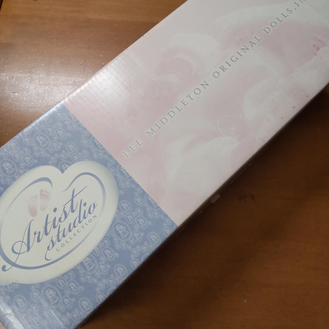 リーミドルトン　LEE MIDDILTON　リボーンドール　洗礼服　赤ちゃん人形