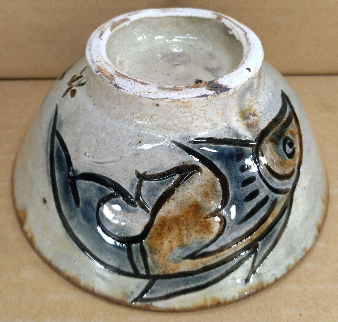 【本物保証】金城次郎 魚紋マカイ(壷屋焼 魚紋茶碗）共箱 栞 美品 やちむん