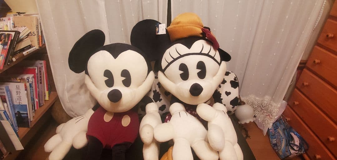 香港ディズニー　巨大ぬいぐるみ　ミッキーミニー