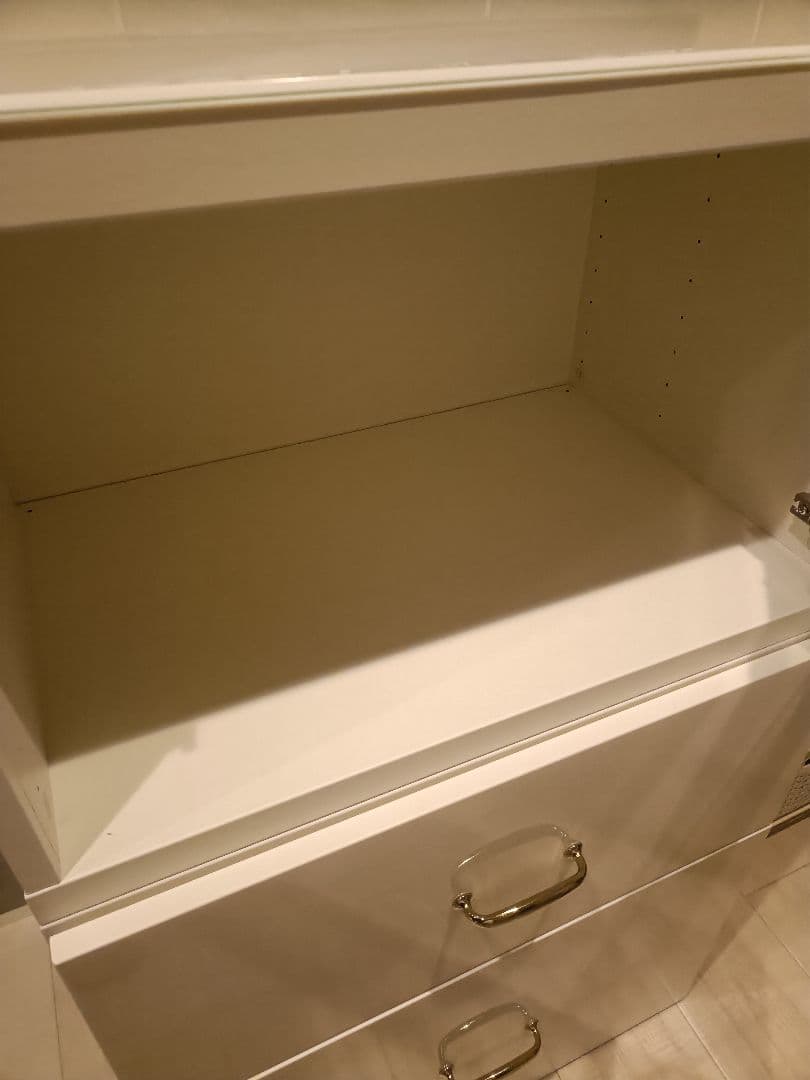 ホワイトキャビネット ガラス扉付き 3引き出し