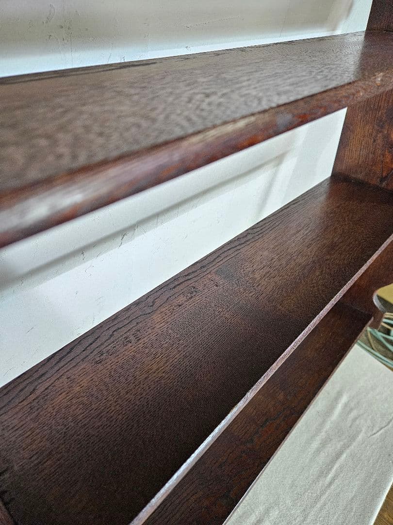 ヴィンテージ 古い無垢のウォールシェルフ 楔式 壁掛け 飾り棚 3段 陳列棚