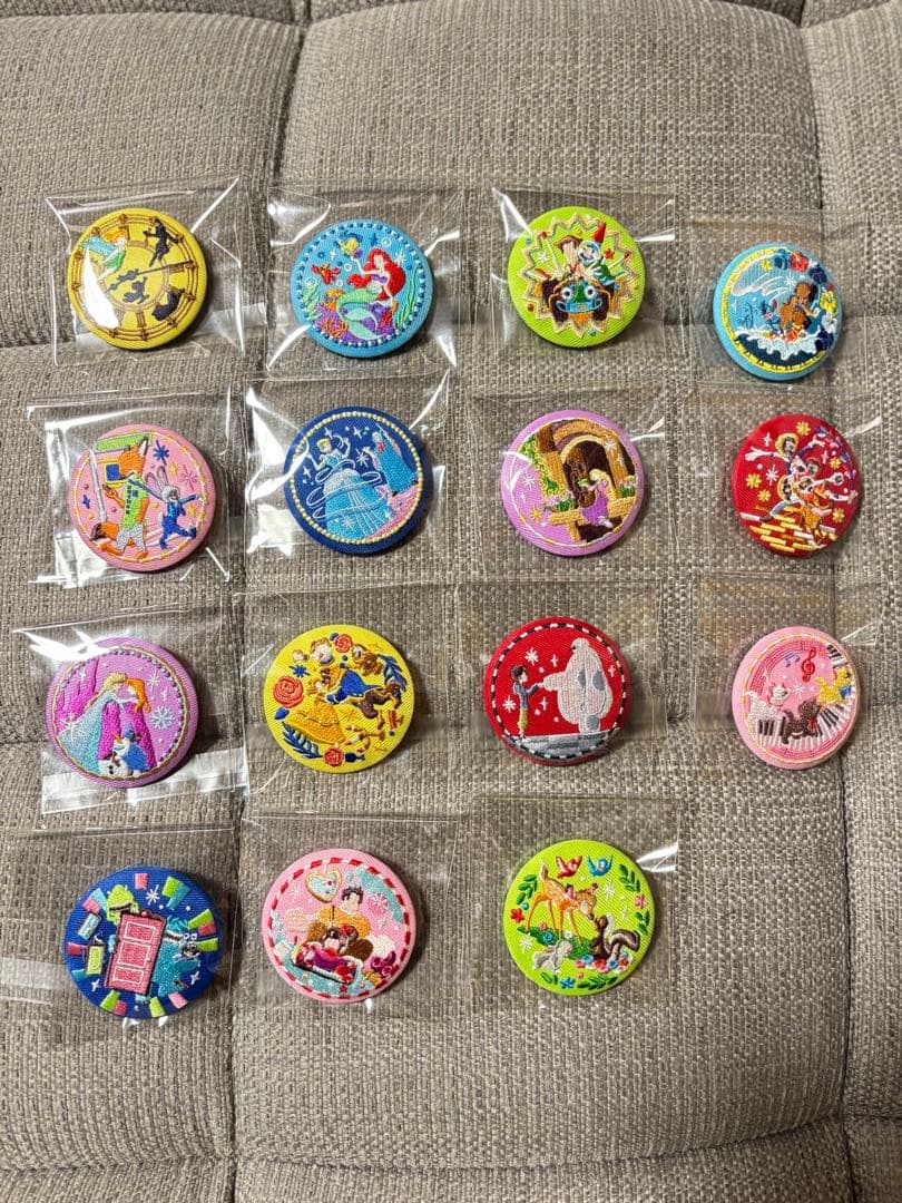 ディズニー刺繍缶バッジ2 コンプリート15個