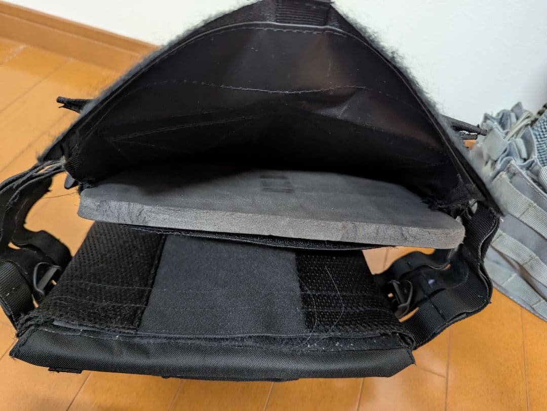 プレートキャリア 2セット ダミープレート付 自作ワンポイントスリング付