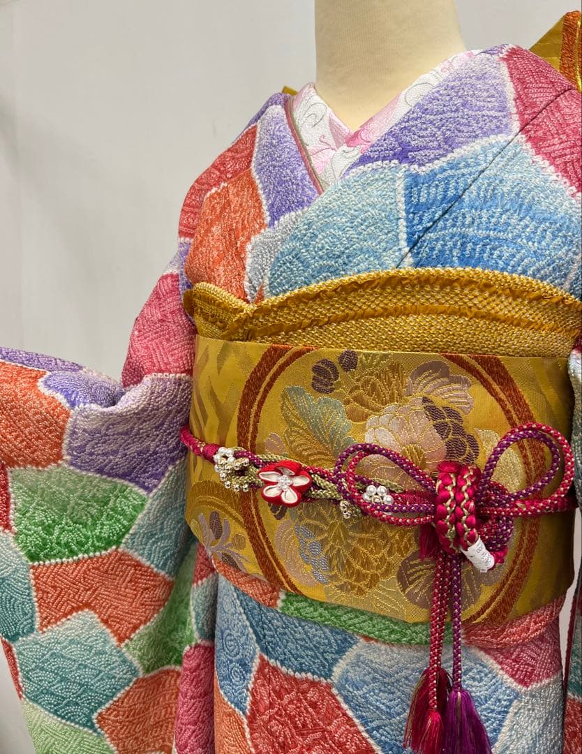 豪華！総絞り　名品　振り袖　フルセット　別誂長襦袢　総絵羽紋様　珍品　可愛い