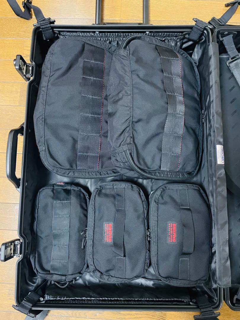 【超希少、世界120セット限定】RIMOWA BRIEFINGコラボスーツケース