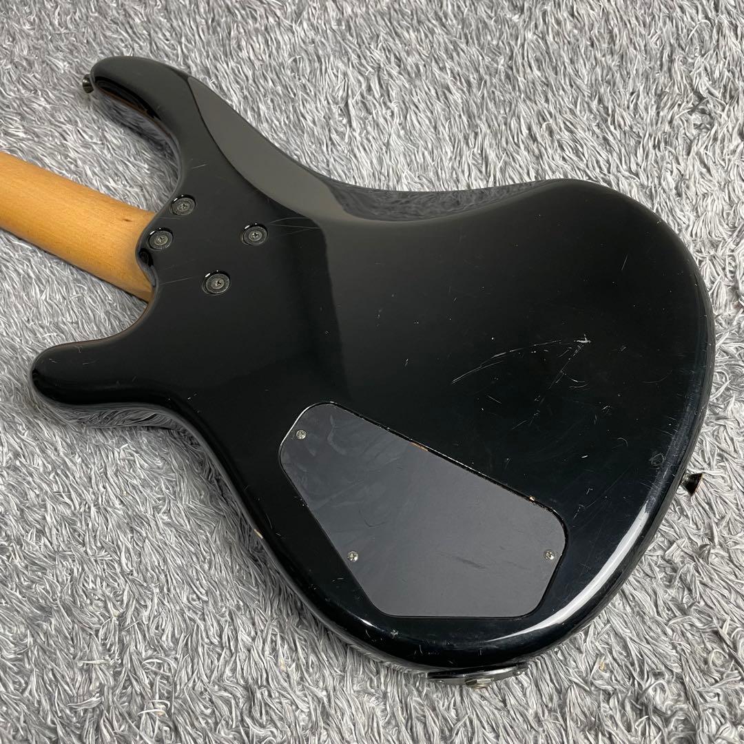 ベース Fernandes FRB-40