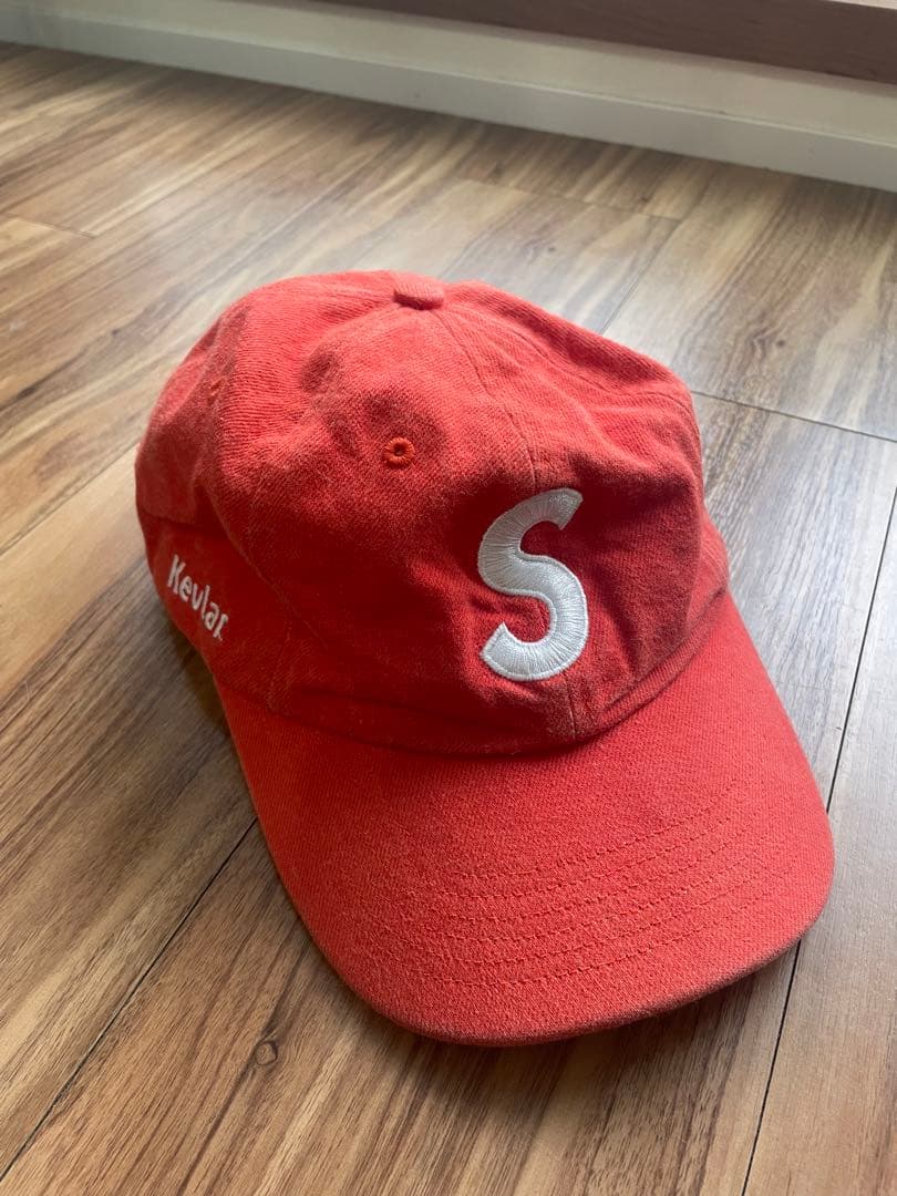 s*u様 supreme kevlar キャップ レッド