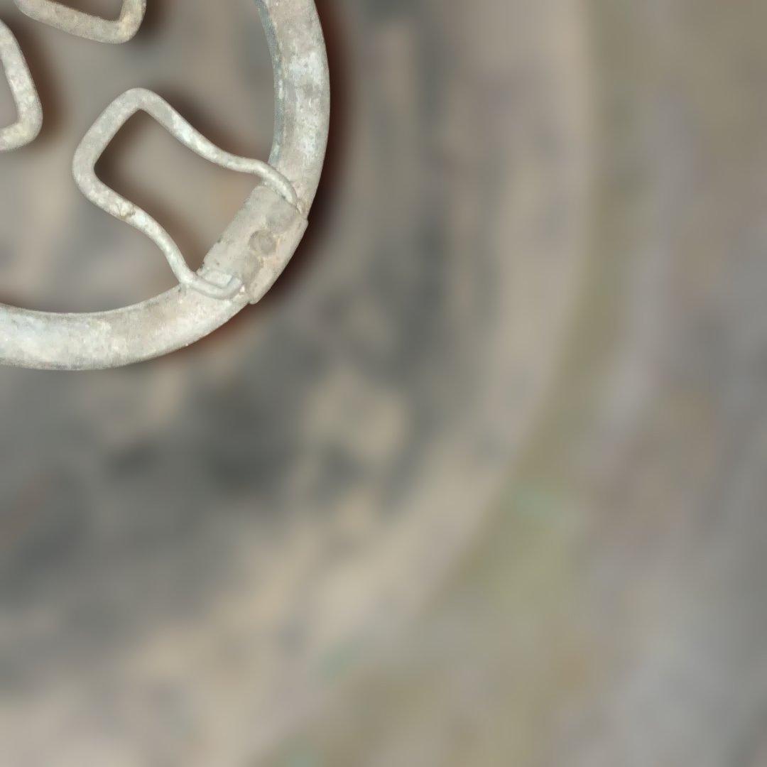 火鉢 網目状装飾