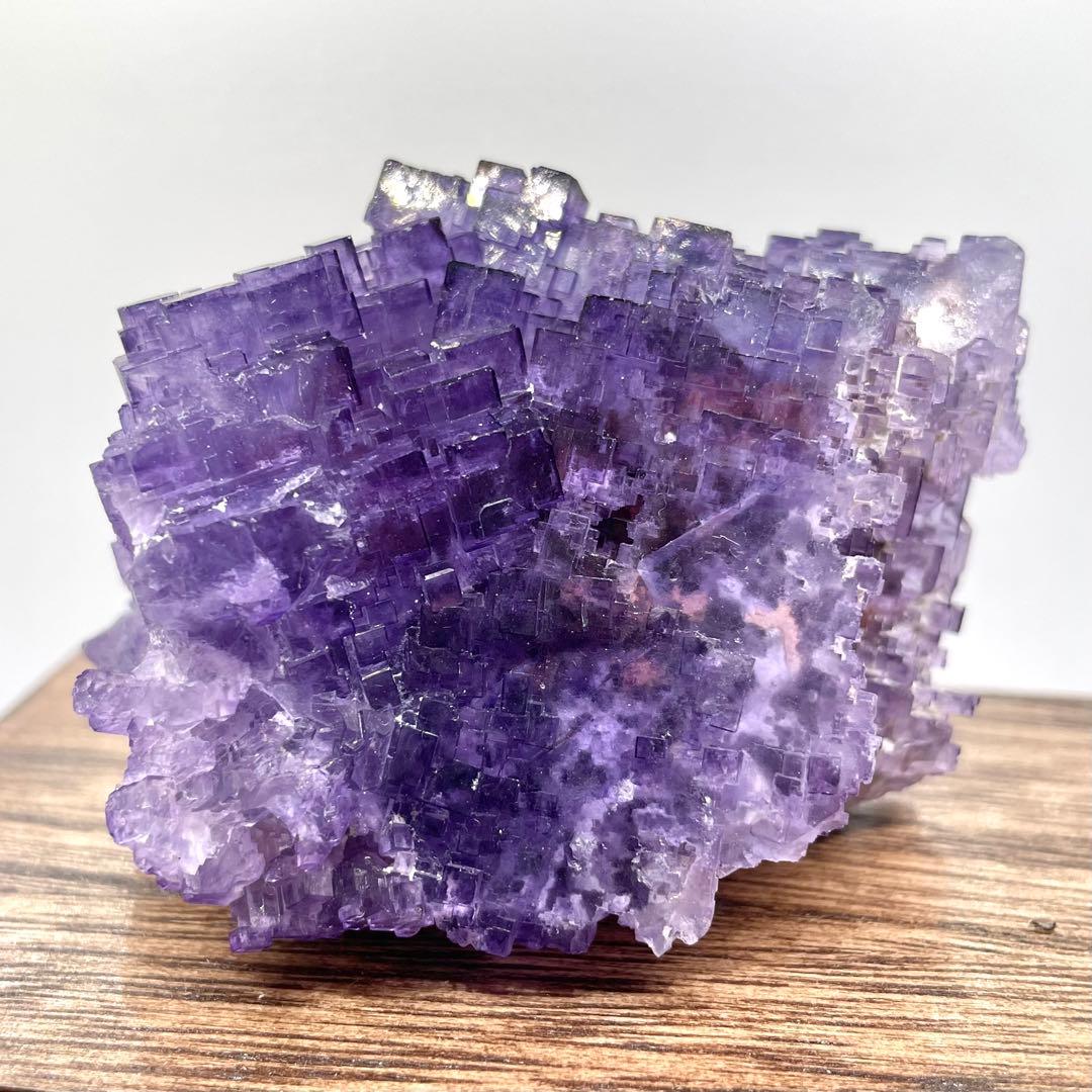 中国 新疆ウイグル自治区産 フローライト 鉱物標本