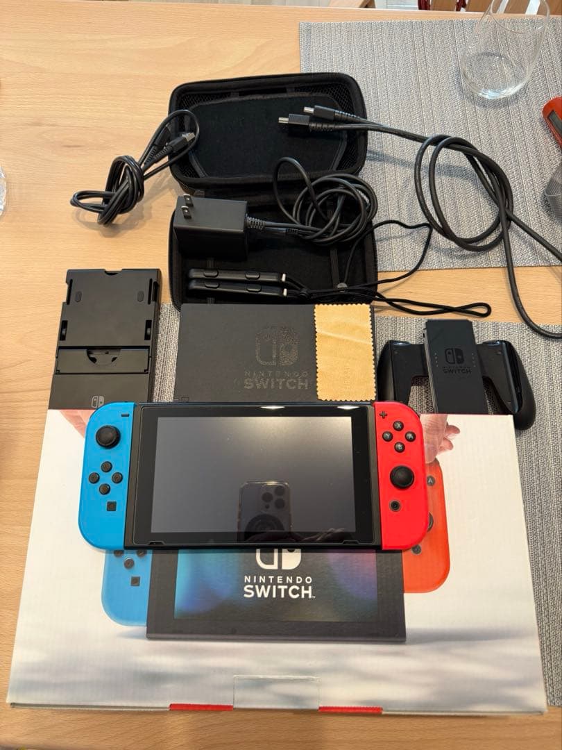 【お得5点セット】Nintendo Switch 本体 青/赤 Joy-Con